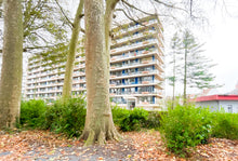 Charger l'image dans la galerie, ( déjà vendu )A vendre appartement deux chambres "Résidence Europe" 7500 Tournai, faire offre à partir de 119.000 €