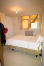 Charger l'image dans la galerie, (vendu) MAISON DE MAÎTRE BOULEVARD LÉOPOLD A TOURNAI