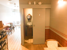 Charger l'image dans la galerie, (loué) A LOUER ATH COMMERCE DE DÉGUSTATION ET DE VENTE DE THÉ...( adresse sur demande )