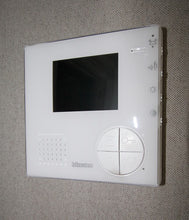 Charger l'image dans la galerie, " vendu " A vendre appartement 3 chambres "Les jardins de la reine" faire offre à partir de